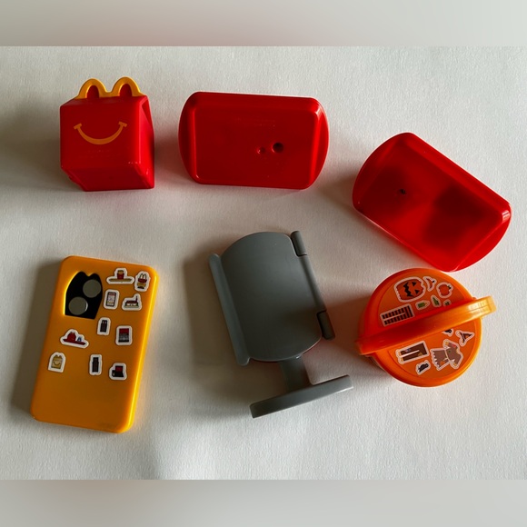 Lot of Lil McDonald's Miniatures Trays, Menu Sign, Pumpkin Bucket,Happy Meal Box - Picture 7 of 7